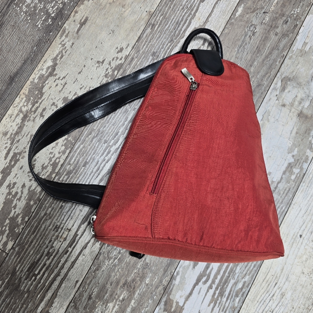 Bagallini Metro Backpack Sling Shoulder Bag - Picture 2 of 15